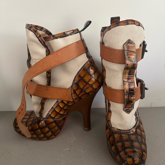 Vivienne Westwood Boots - Picture 2 of 6
